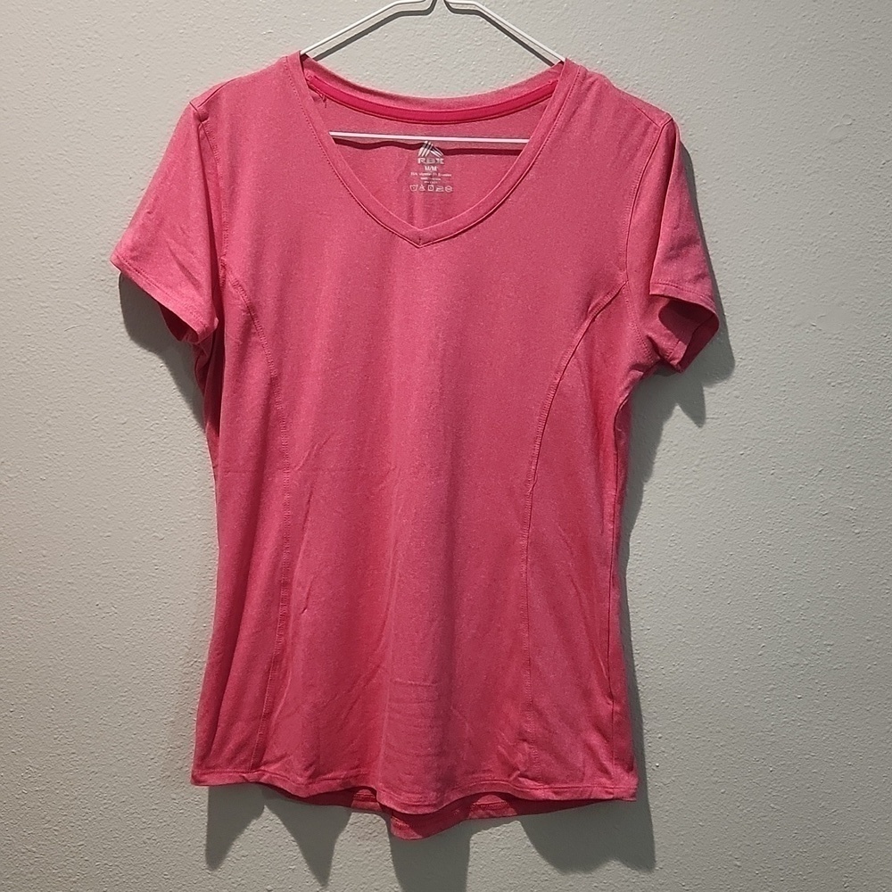 RBX WOMANS HOT PINK V-NECK WORKOUT TOP SZ MEDIUM
